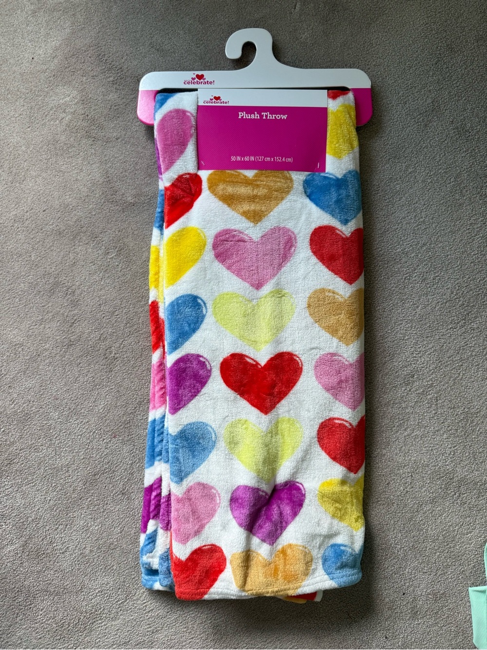Plush Throw Blanket - Multi-Color Heart Pattern